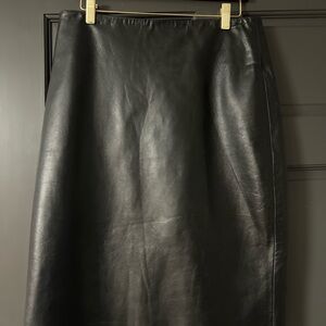 Vintage Ann Mashburn genuine leather pencil skirt. Black size 12.